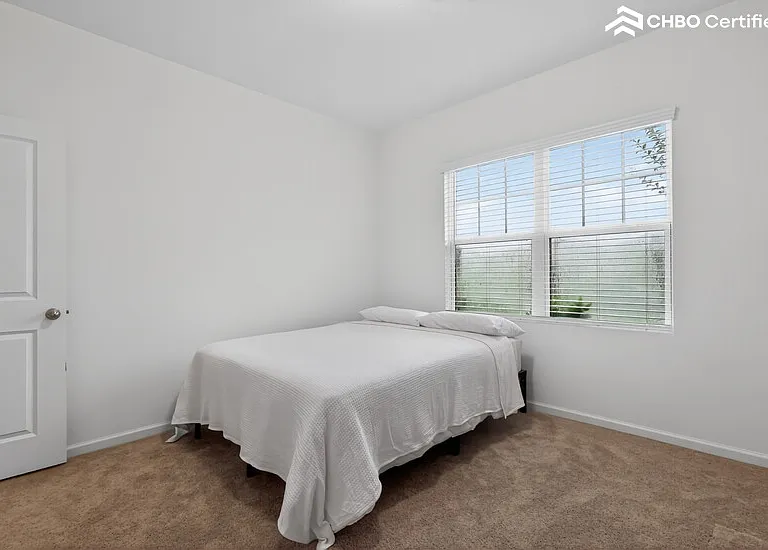 1052 Long Bay Ct — Photo 23