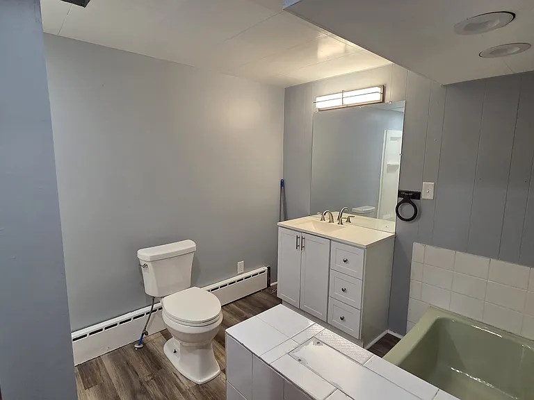 112 N 9th St — Photo 13