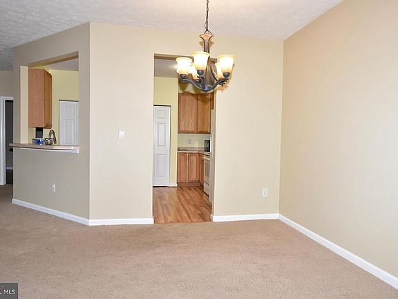 5th image of 2505 Amber Orchard Ct W Unit 101