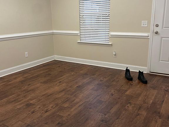 Front Foyer / Formal Dining Room
