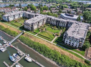 707 N Hayden Island Dr UNIT 302, Portland, OR