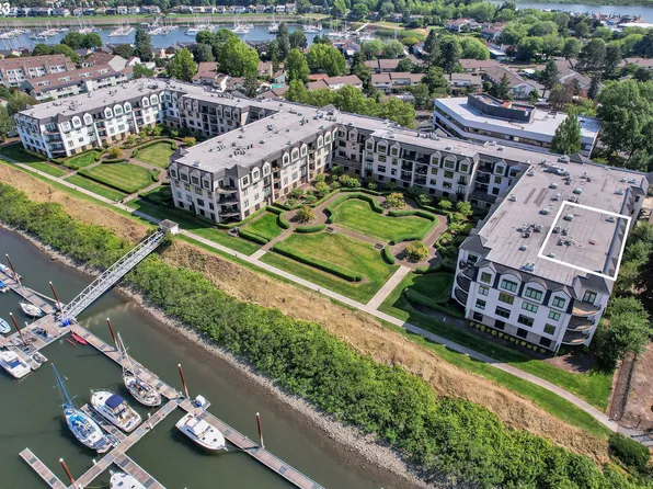 707 N Hayden Island Dr Unit 302, Portland, OR 97217