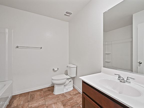 5th image of 17404 W Molly Ln