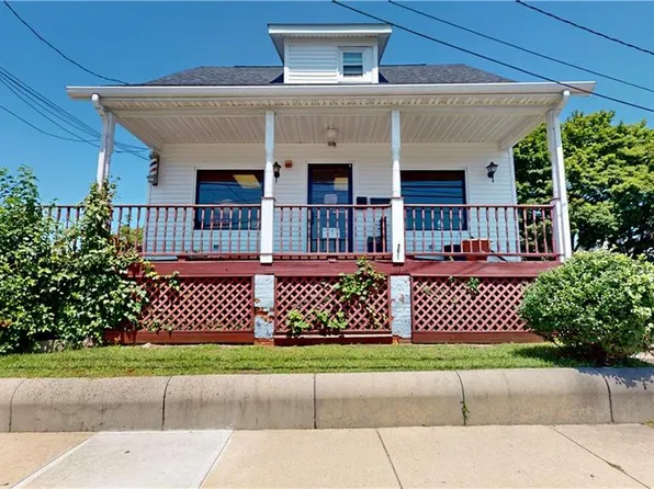 1747 Smith St, North Providence, RI 02911