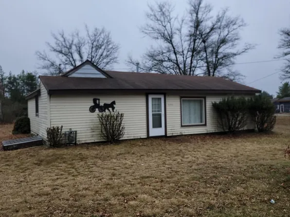 10118 E Airport Rd, Saint Helen, MI 48656
