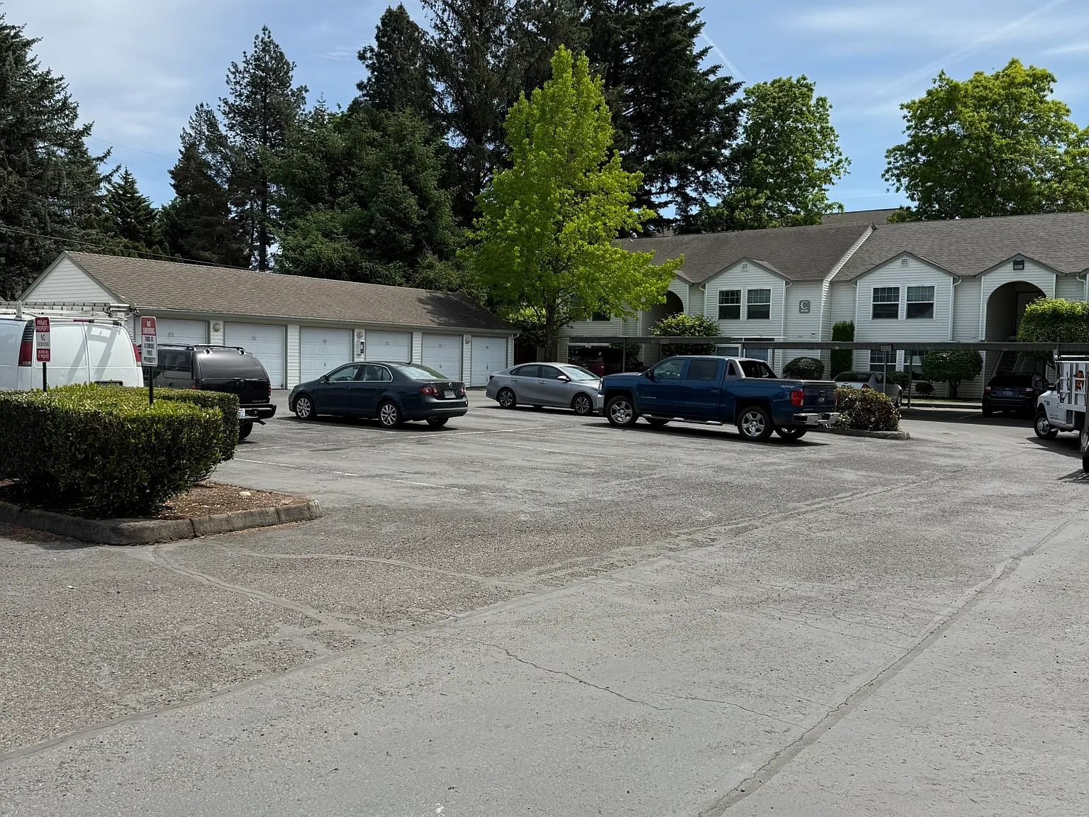 Autumn Park Apartments — Photo 3