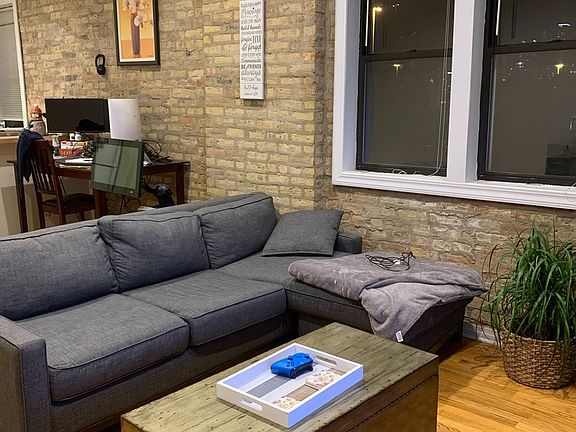 3rd image of 1140 W Grand Ave APT 4F