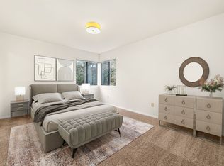 5231 40th Ave NE APT 3, Seattle, WA 98105