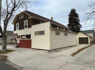 2516 Wollmer St, Manitowoc, WI 54220