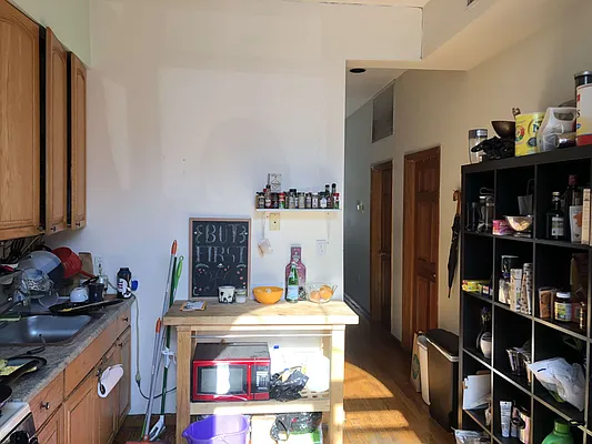 Rented by Flatiron Real Estate Advisors LLC | media 3