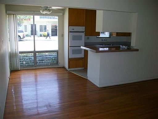 2nd image of 1727 Obispo Ave APT 1