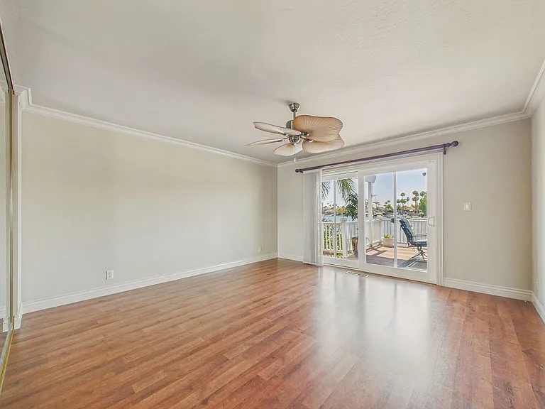 4910 Cabrillo Point — Photo 32
