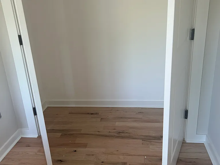 360 Campbell Ave #2 — Photo 5