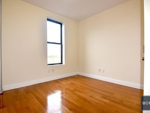 5th image of 465 46th St APT 6