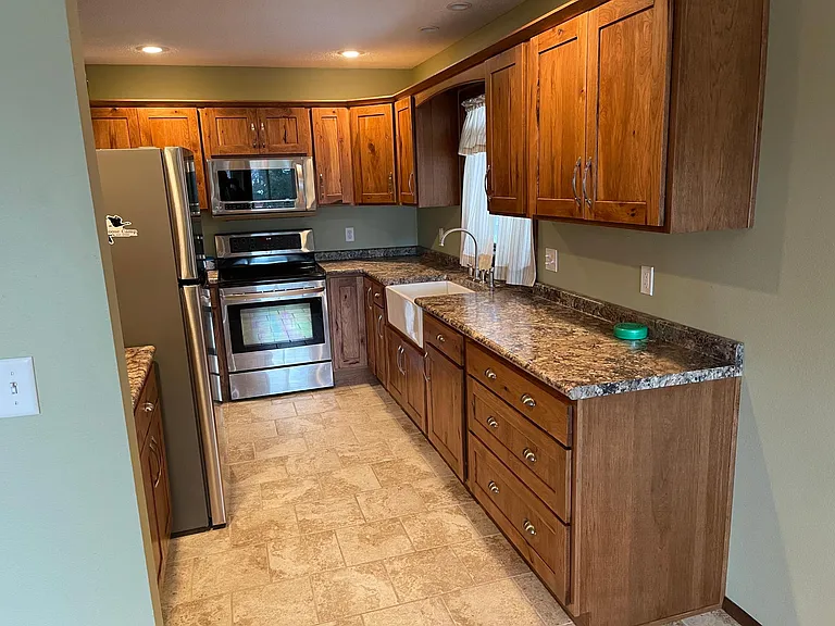 144 Acorn Dr — Photo 13