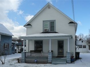 395 Middle Rd, Conneaut, OH 44030