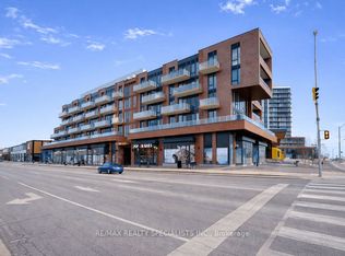215 Lakeshore Rd W #207, Mississauga, ON L5H0A7