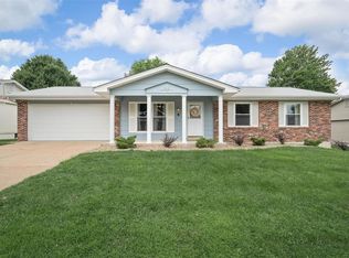 4 Crescent Woods Dr, Saint Peters, MO