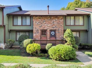 103 Cliffside Dr E #103, Manchester, CT 06042