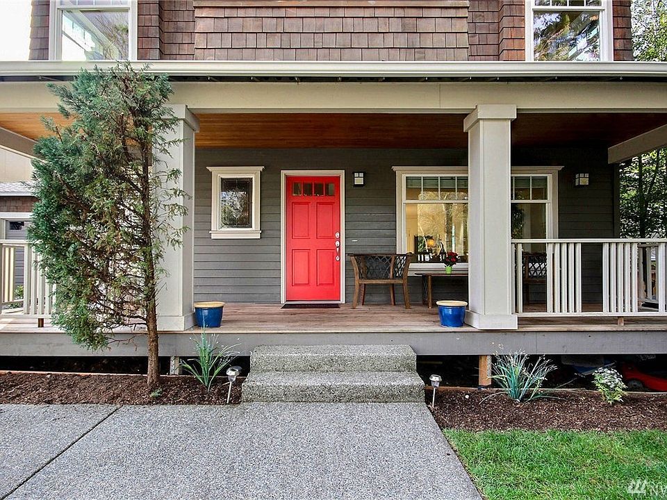 1st image of 17 21st Pl