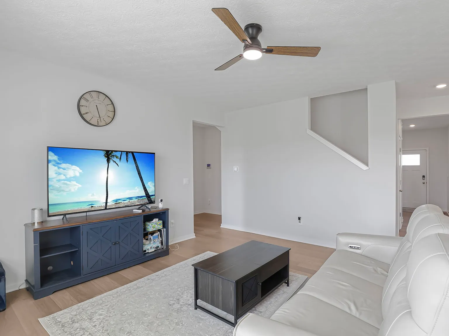 758 Leslie Drive - 1 — Photo 3
