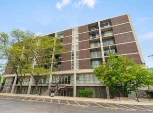 1043 S York Rd APT 310, Bensenville, IL 60106