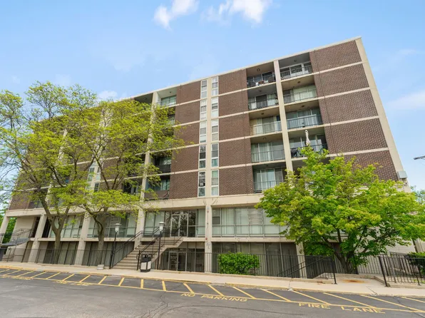 1043 S York Rd APT 310, Bensenville, IL 60106