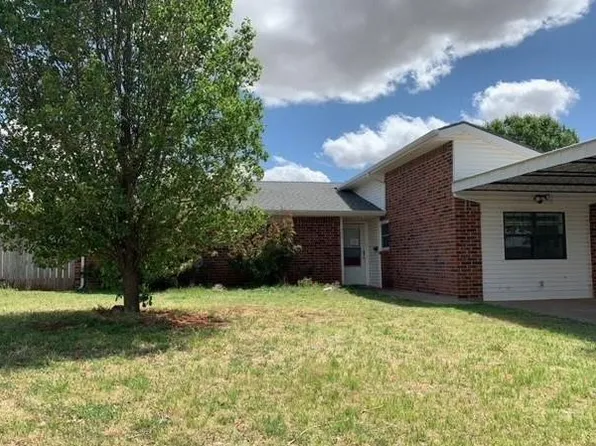 406 Hoover Cir, Elk City, OK 73644