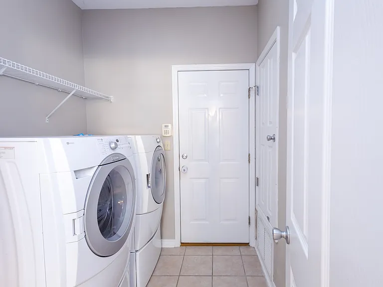 5805 Dunbar Cir — Photo 15