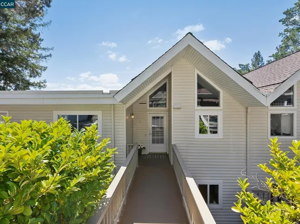 124 Ascot Ct APT B, Moraga, CA 94556