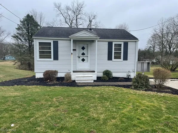 1353 Cherry Rd NW, Massillon, OH 44647