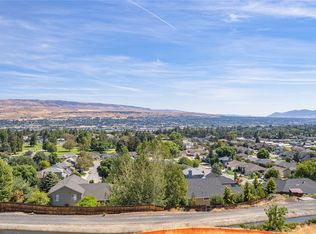 1857 Broadway Pl, Wenatchee, WA 98801