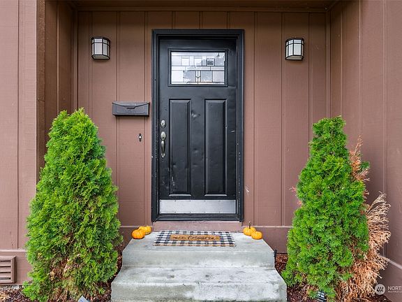 2nd image of 506 Charwila Lane