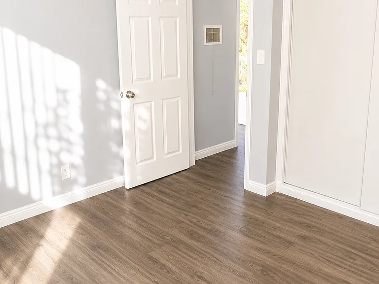 7008 Templeton St #F — Photo 18