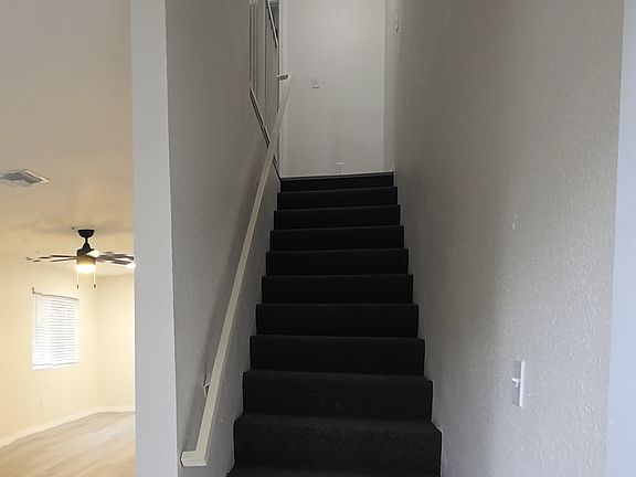 2nd image of 203 N Raymond Ave #D