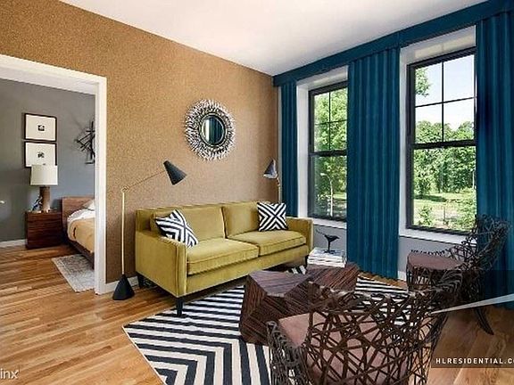 4th image of 10 Saint Pauls Pl APT 5Q
