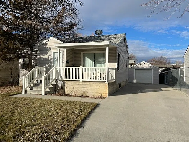 741 Avenue D - 1 — Photo 4