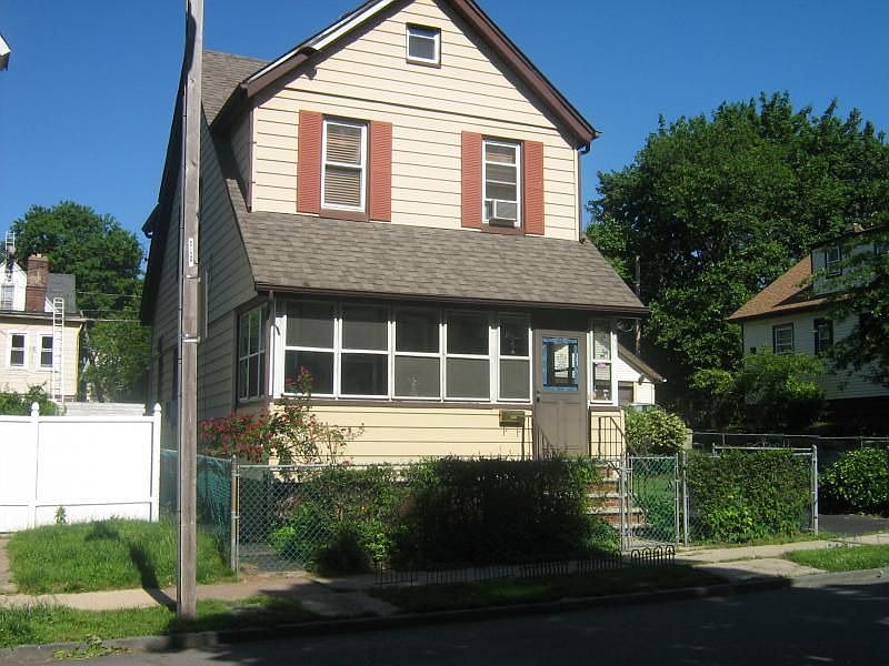 1st image of 221 Brighton Ave