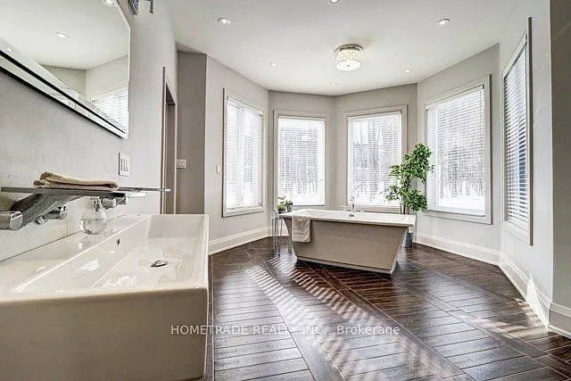 102 Hemlock Ct — Photo 24