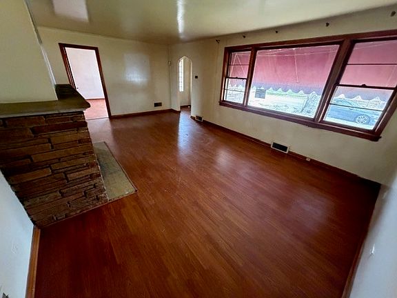 2nd image of 12501 S Throop St