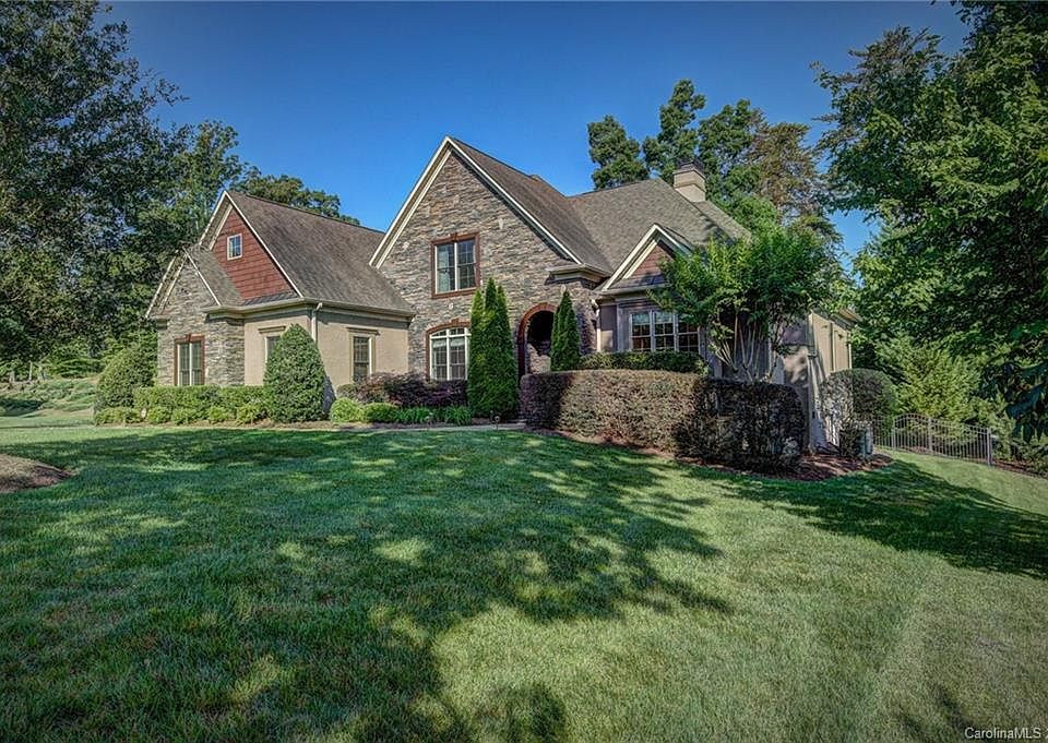 1st image of 251 Treetops Dr