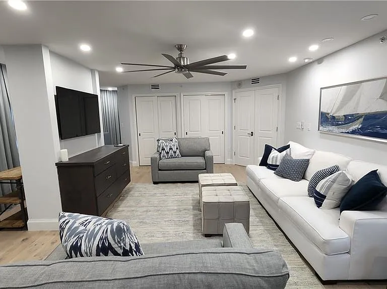 20 Seagate Dr #301 — Photo 19