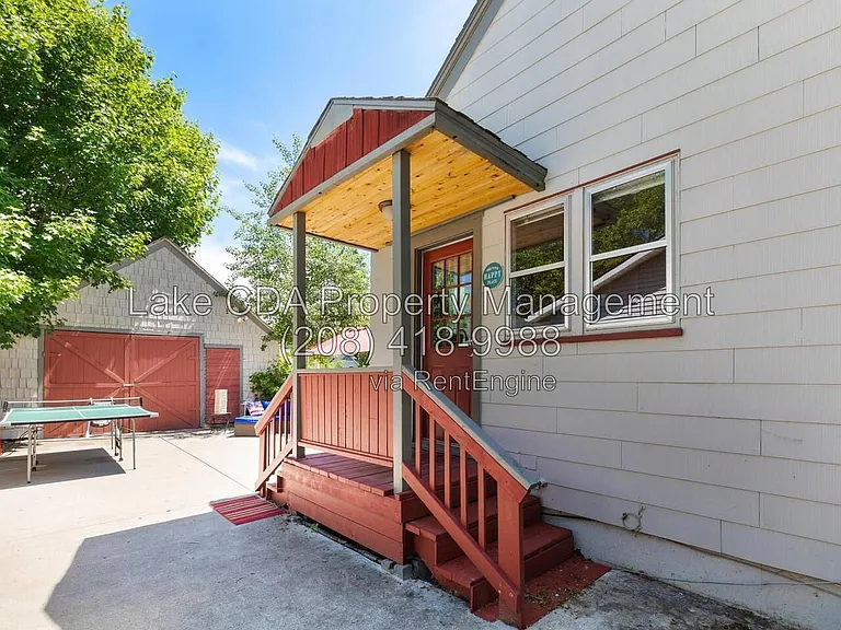1202 N C St — Photo 22