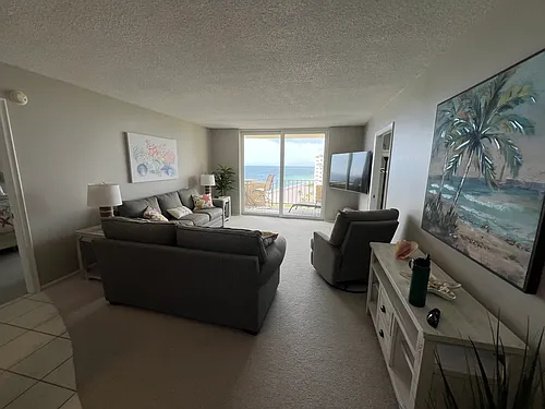 2000 S Ocean Blvd Photo 1