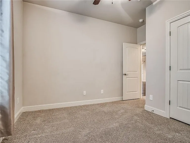 15412 Homecoming Dr — Photo 28
