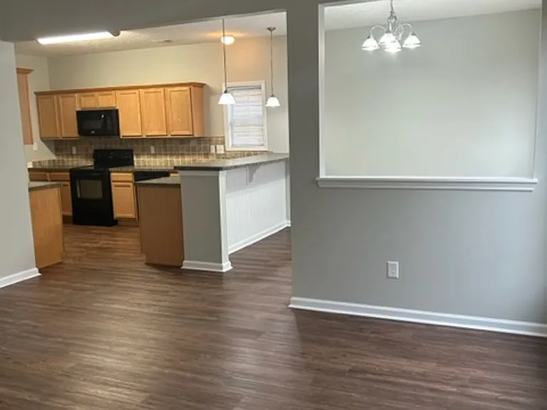 230 Prescott Ln — Photo 5