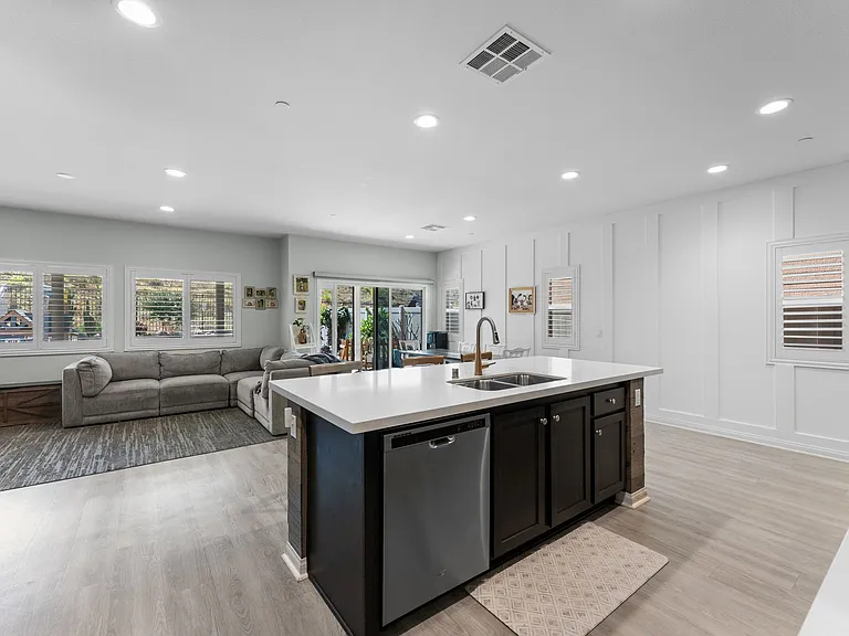 5428 Meridian Pl — Photo 22