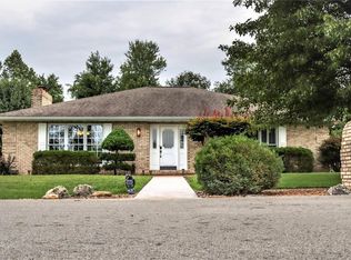 504 Whippoorwill Ln, Marion, IL 62959