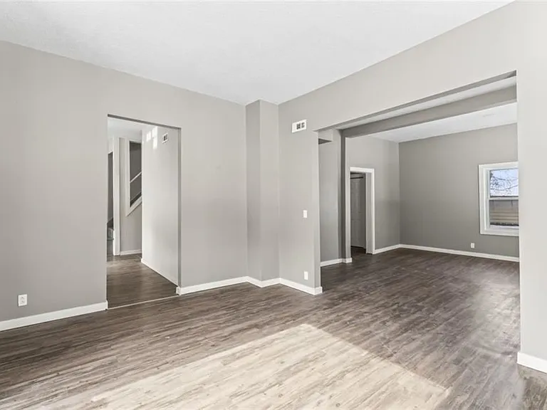 314 Grand Ave — Photo 8