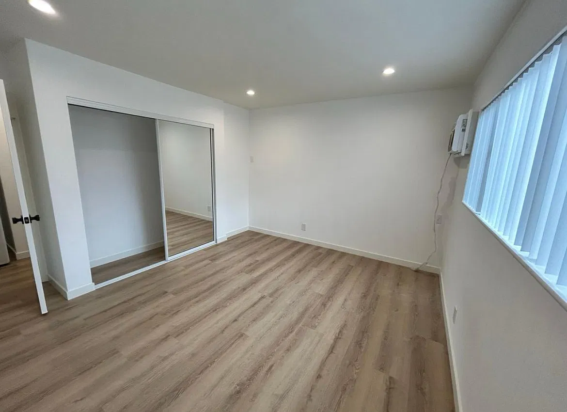 3 bed, $1,500 — Photo 1